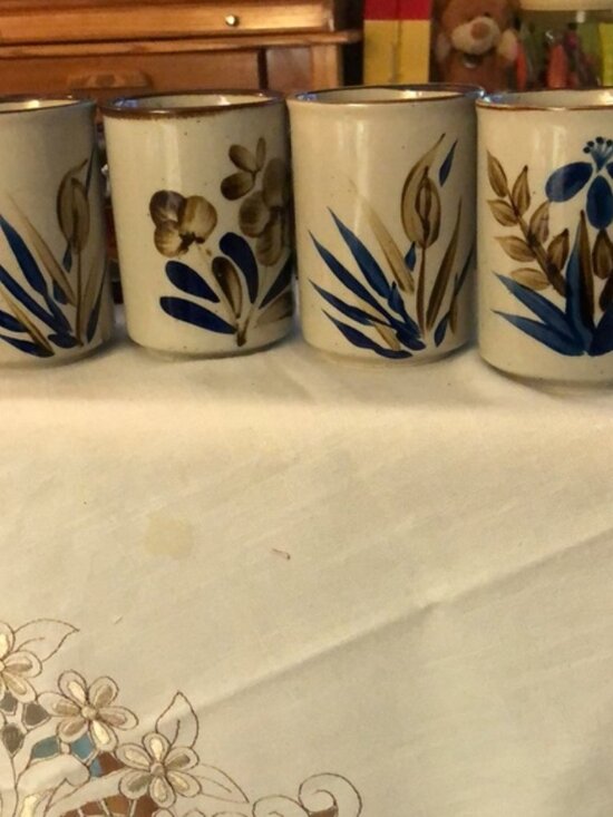 Other - Vintage set of 4 Mugs handmade &Hand painted